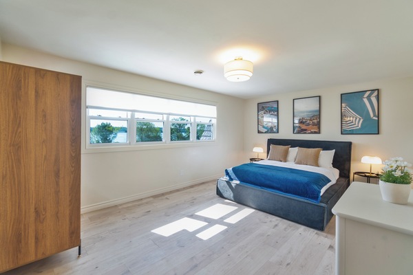 Luxury Quadruple Room, Private Pool, Lake View | Iron/ironing board, WiFi (free), bed sheets