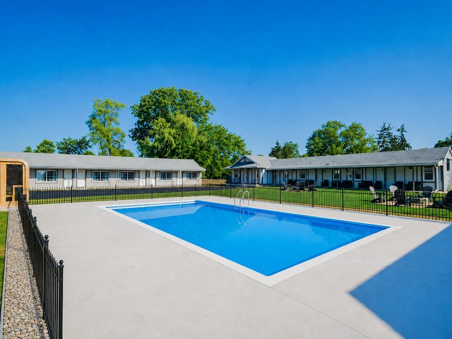 Piscine extérieure (ouverte en saison)