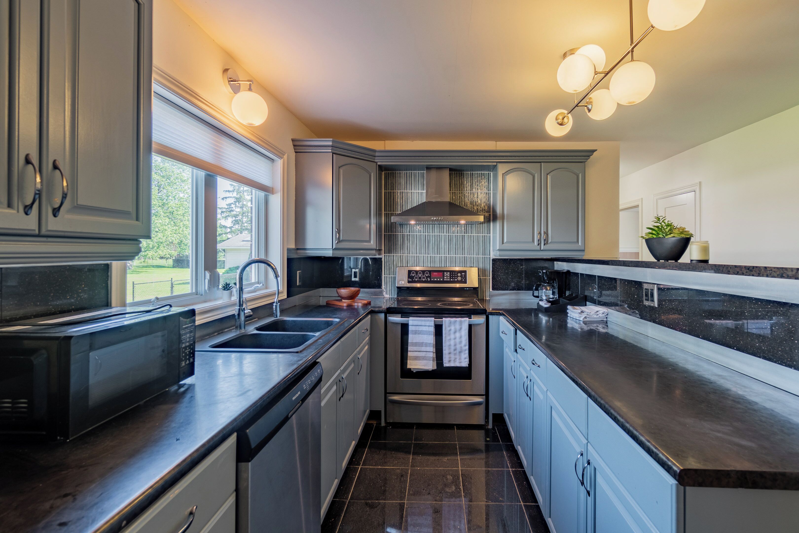 Luxury Double Room, Private Pool, Lake View | Private kitchen