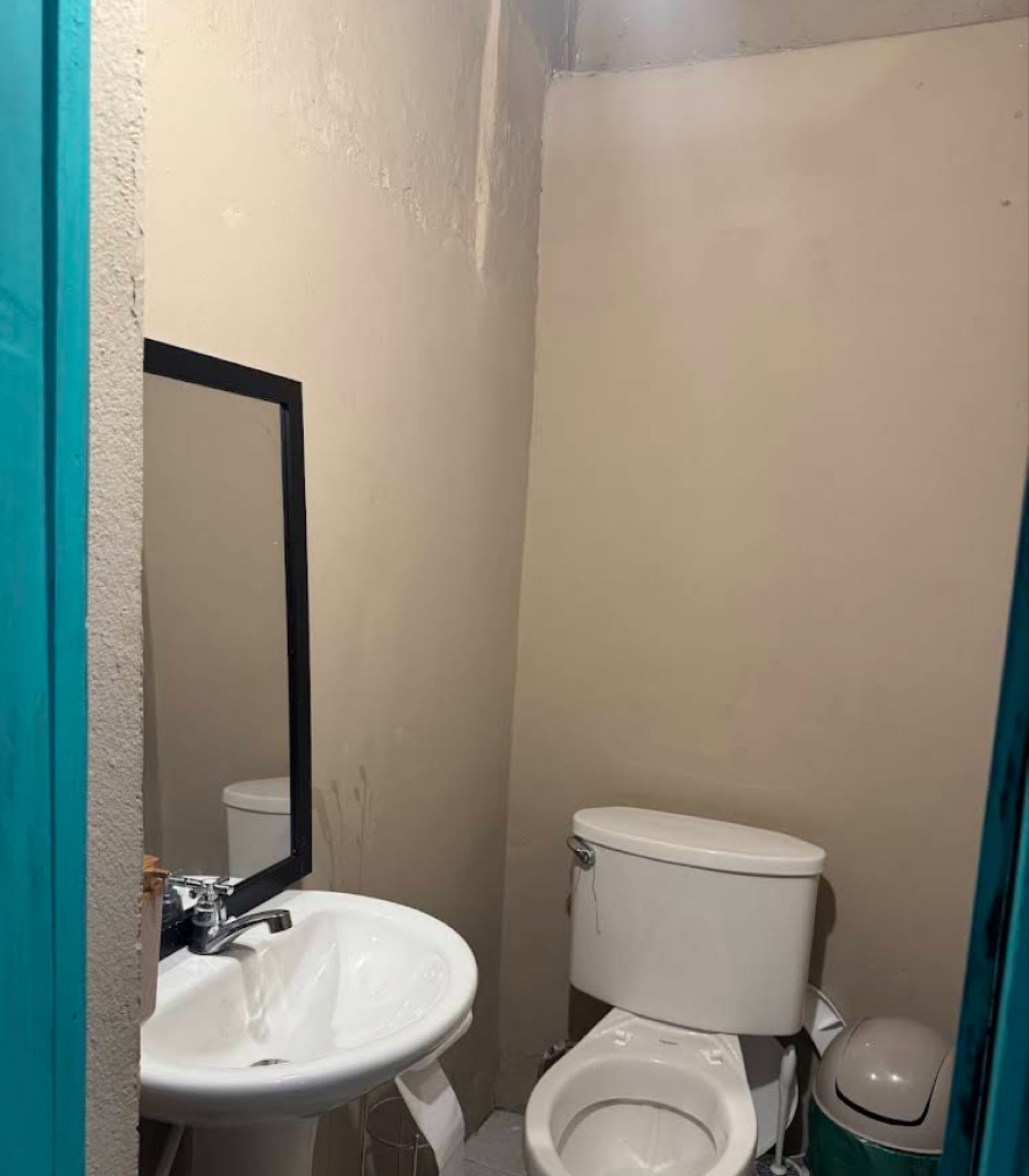Shower, towels, soap, shampoo