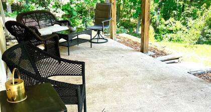PRIVATE DOCK-12x24 Boat slip- Peaceful NO WAKE Cove-Sept. is nice! - Sleeps 6