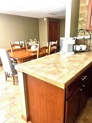 Dining - No Worries Lake Cottage & Dock in NO WAKE cove. Max relaxation..No Worries… (Rocky Mount)