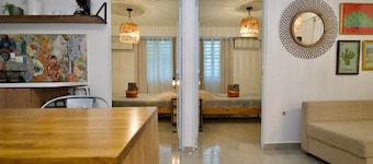 2.1• 1st Floor • Near Plaza • 2BR • Street Parking