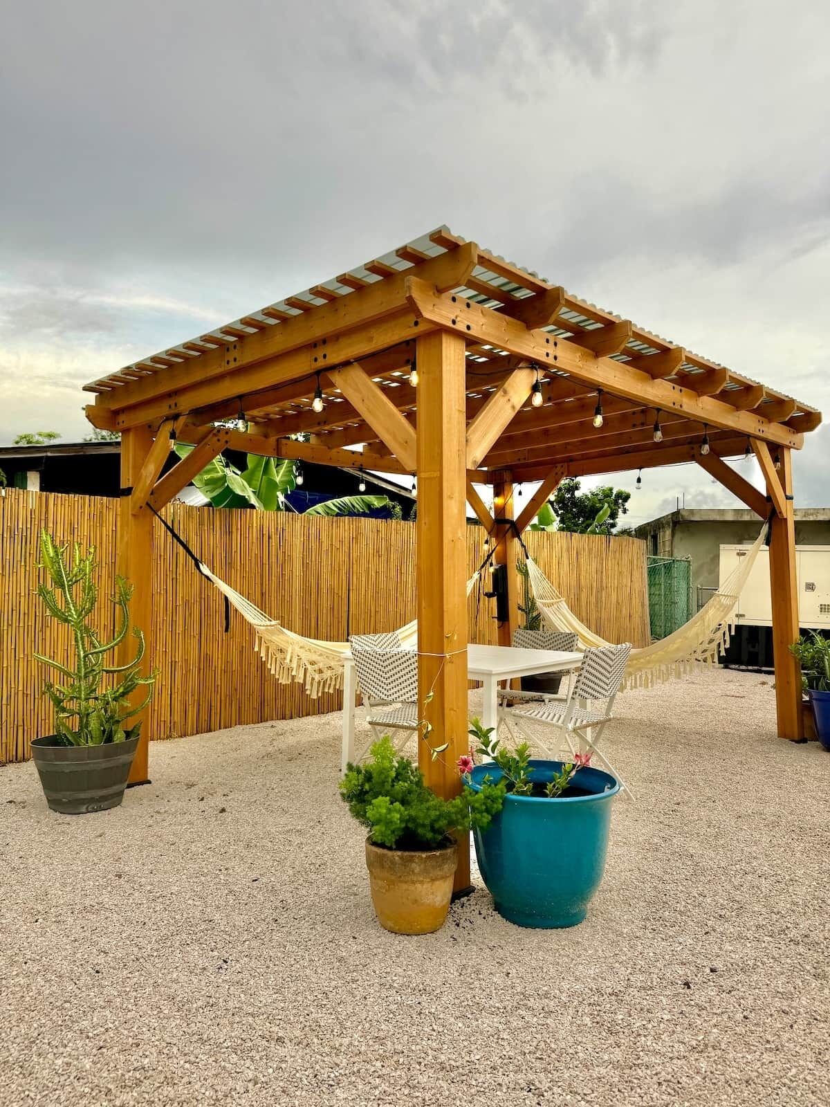 Outdoor dining
