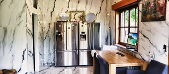 Villa & Wellness Area: Jacuzzi, Sauna, Massage Table