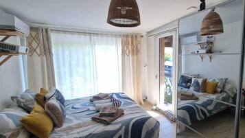 1 bedroom, free WiFi, bed sheets