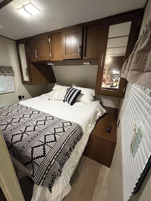 2 habitaciones y ropa de cama