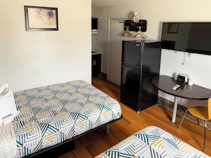 Premium bedding, iron/ironing board, free WiFi, bed sheets
