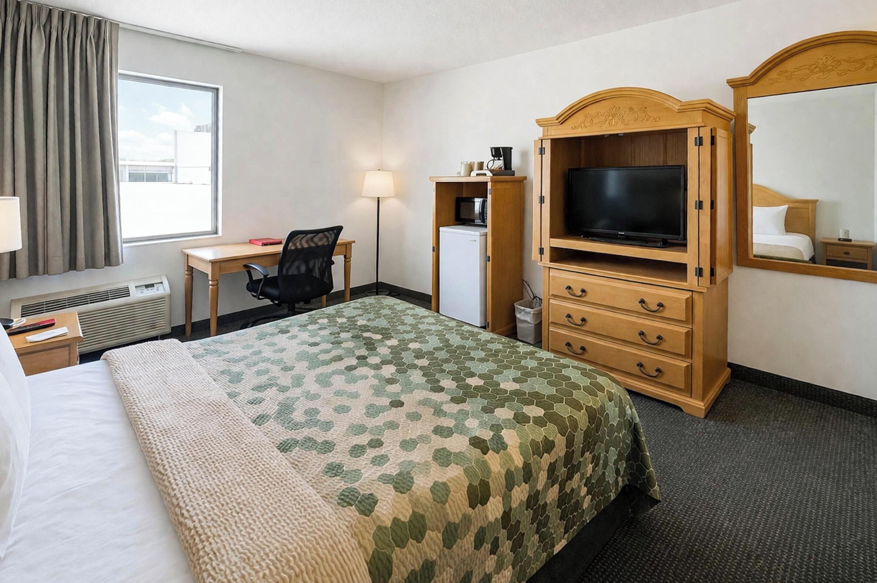 Iron/ironing board, free WiFi, bed sheets