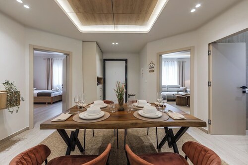Loen Modern Seaside Apartment 3BR Free Parking by PikHost