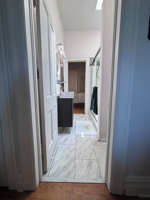 Interior - Stay in history-cozy home near Tennyson (Denver)