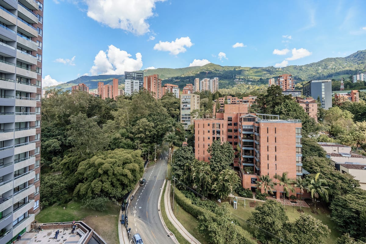 Apartamento luxo, sacada, vista para a cidade | Terraço/pátio