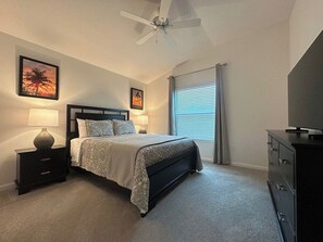 Room - Brand-New Villa • Golf Cart • Fire Pit • Eastport (Sumterville)