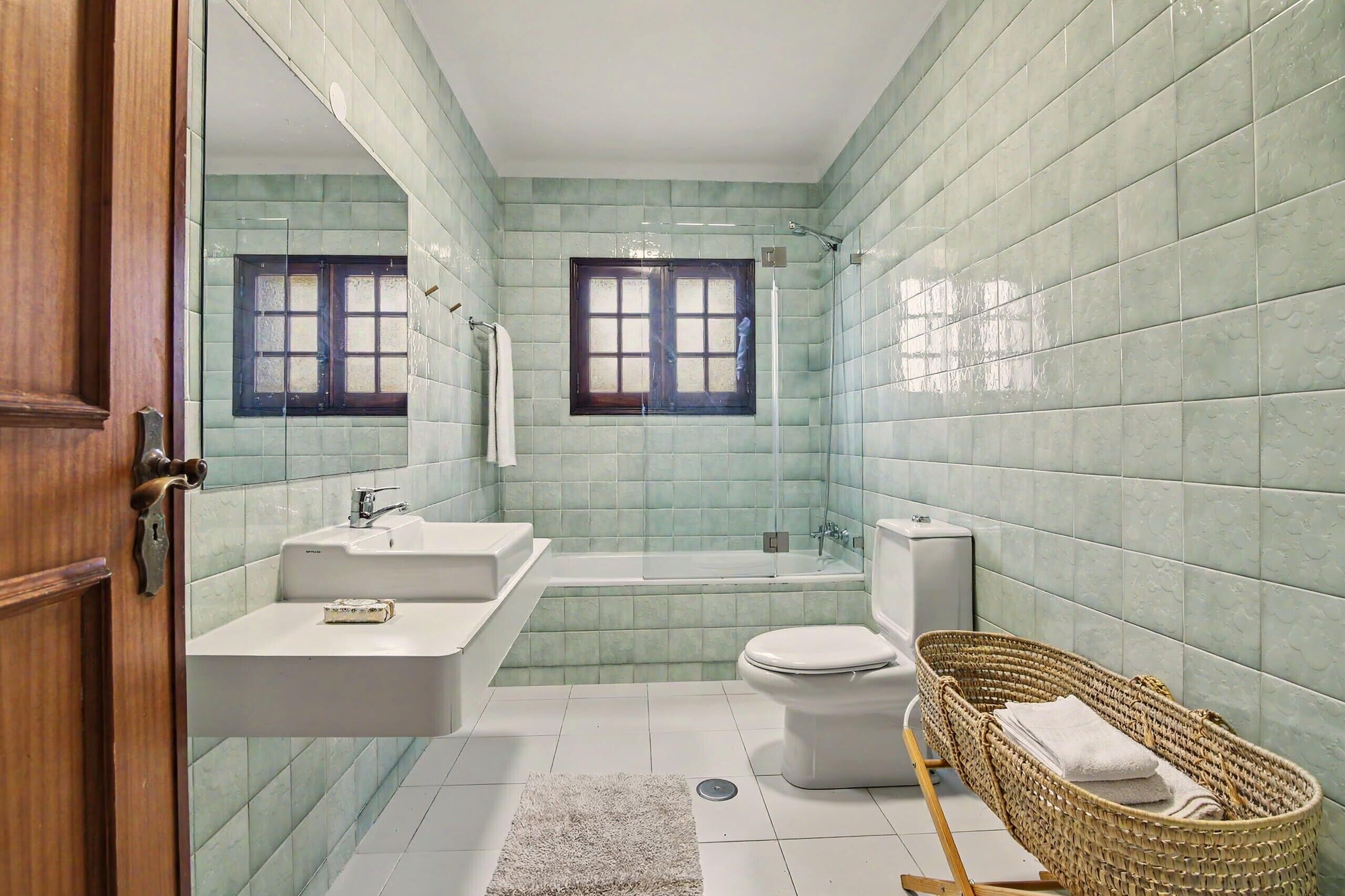 Douche, serviettes fournies