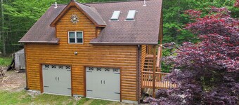 Quiet Country Apartment in North Stonington Lake Area