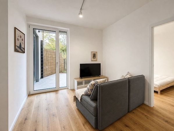 Interior - Spacious 2-BR Design Apt -> Nature & City (Prague)
