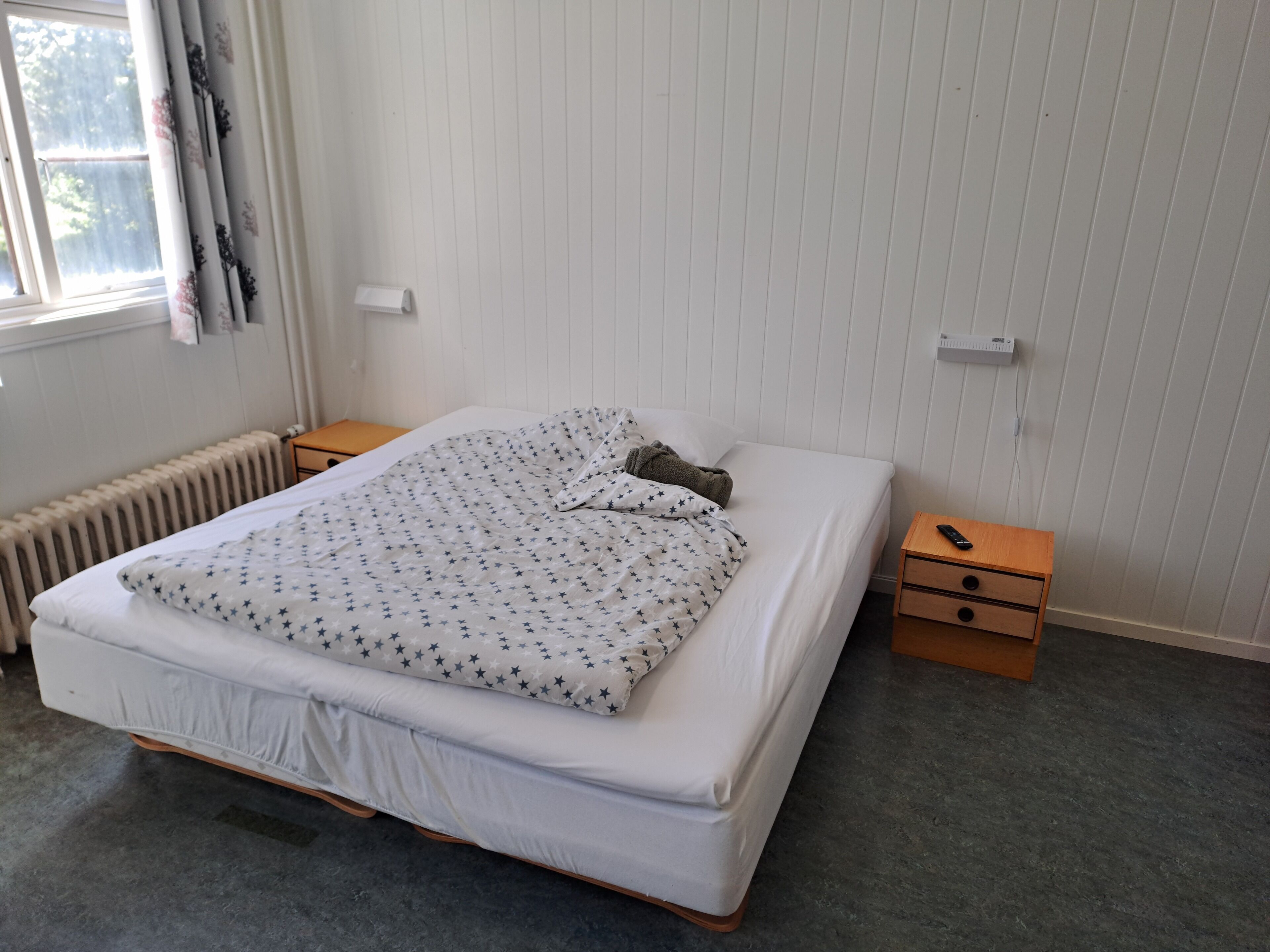 Quadrupla familiare, vista giardino | Bagno | Doccia, asciugamani, carta igienica