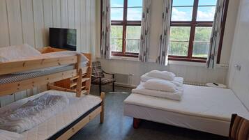 Familien-Vierbettzimmer, Mehrere Betten, Nichtraucher, Gartenblick