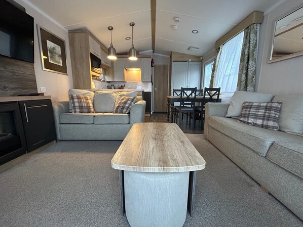 Living area - Rockley Park (Poole)