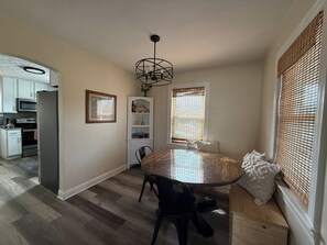 Dining - Pet-Friendly, Cottage in the City (Louisville)