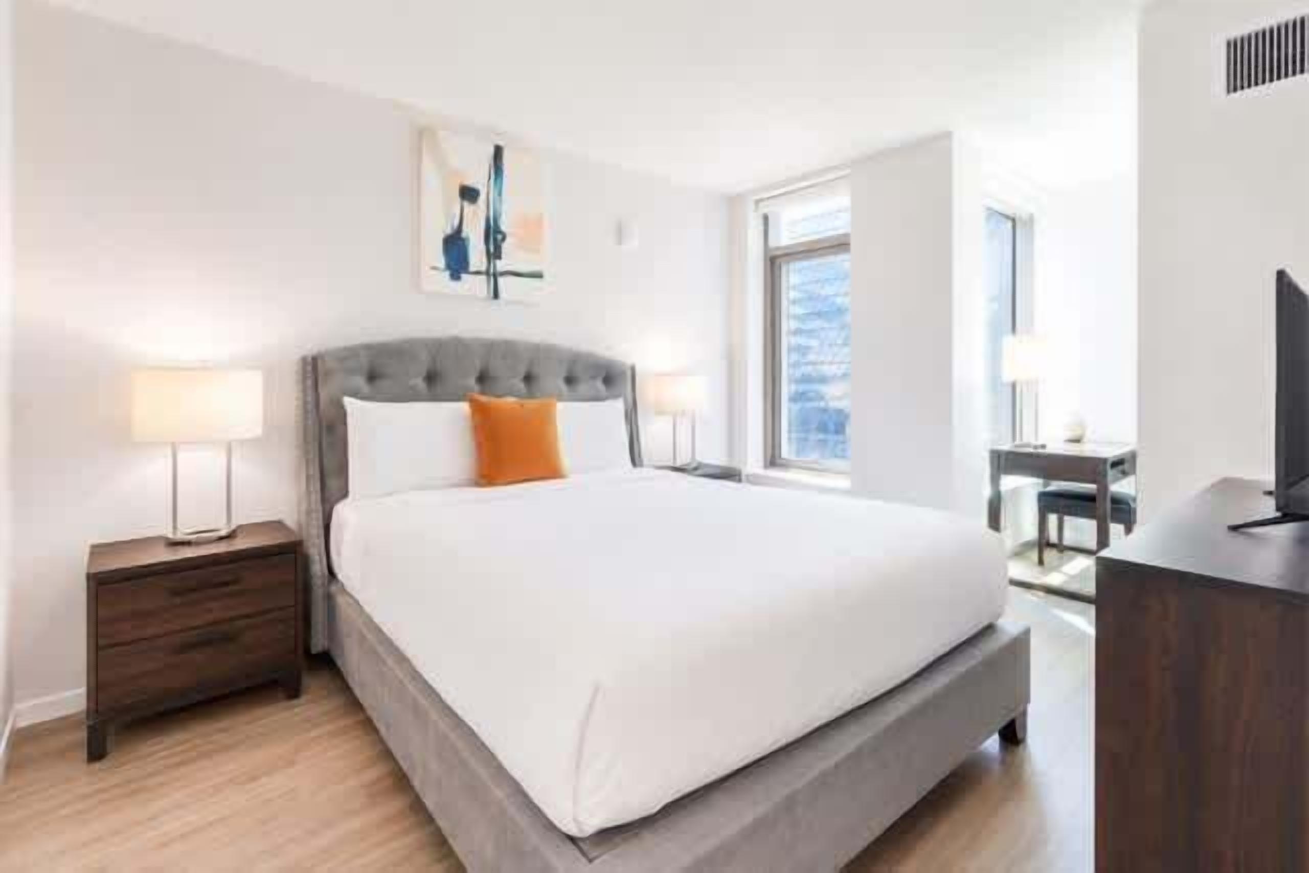 1 bedroom, desk, iron/ironing board, WiFi