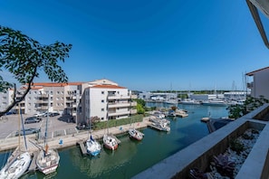 Marina - Marine de port, boats and relaxation (Canet-en-Roussillon)