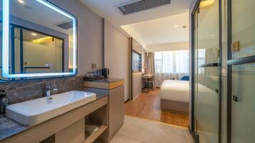 Superior Double Room, City View