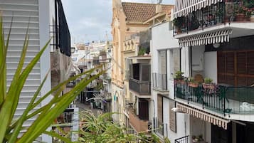 Apartment, 3 Bedrooms, Smoking, Balcony | Exterior