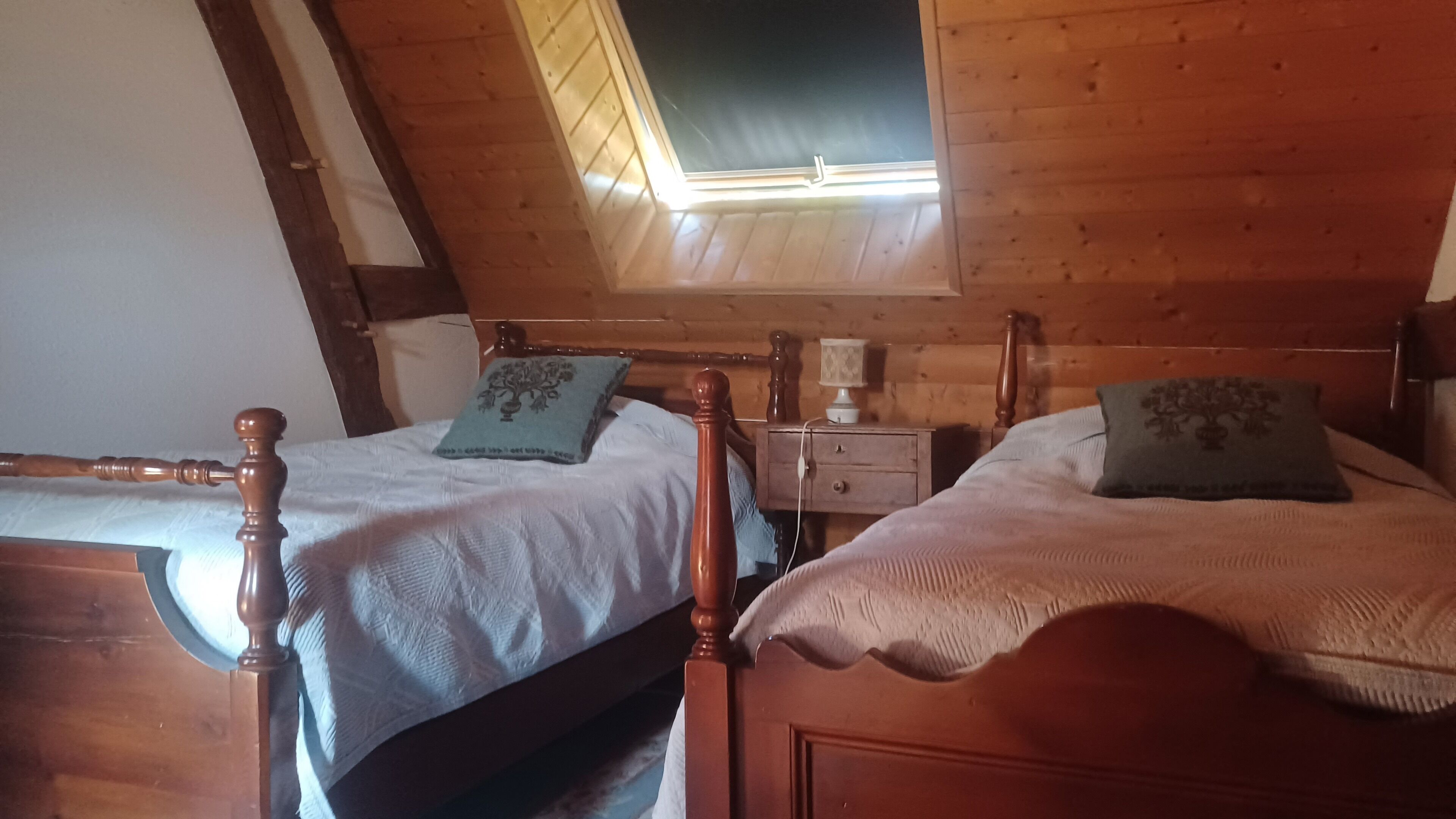 1 chambre, fer et planche à repasser, Wi-Fi, draps fournis