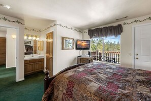 4 bedrooms, iron/ironing board, WiFi, bed sheets - Steps 2 Summit - Walk to Slopes, Pool Table (Big Bear Lake)