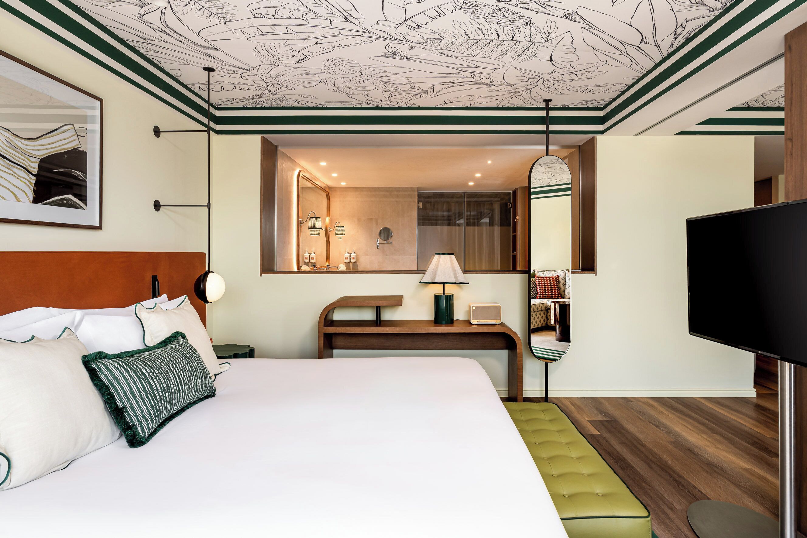 Signature-Suite, 1 King-Bett | Minibar, Zimmersafe, Schreibtisch, laptopgeeigneter Arbeitsplatz