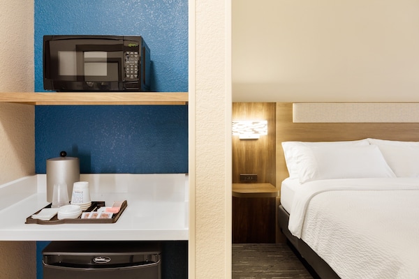 Holiday Inn Express And Suites Barrie South By Ihg - Innisfil