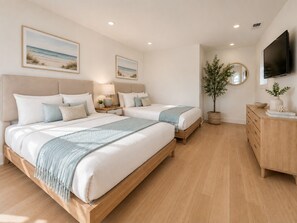 4 habitaciones, tabla de planchar con plancha y cuna de viaje 