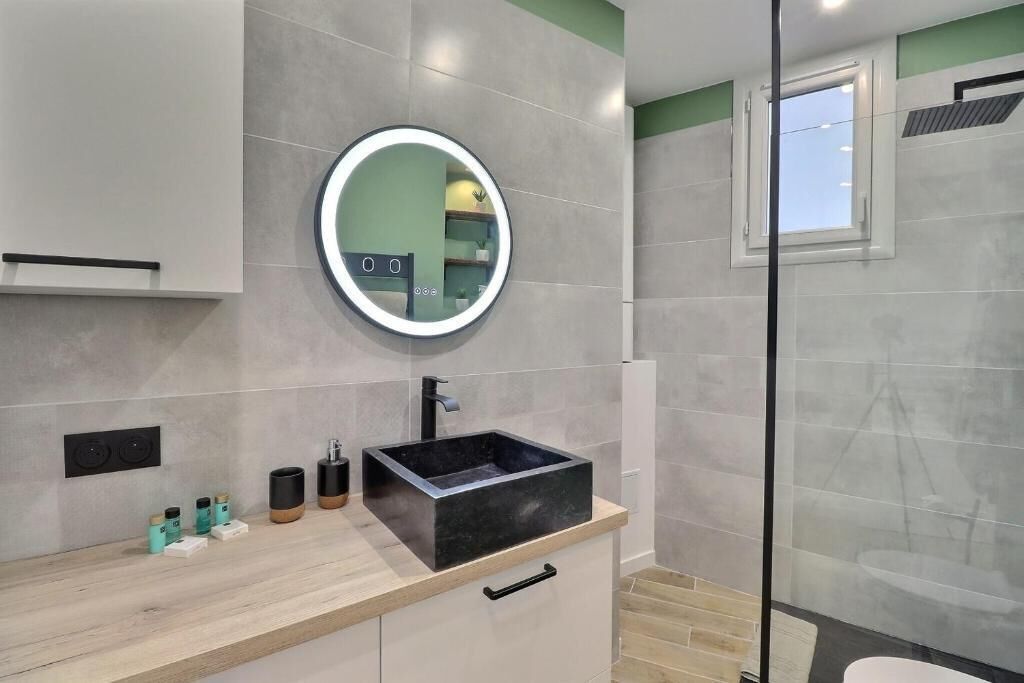 Comfort Studio, City View | Bathroom