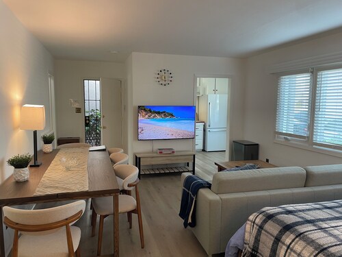Belmont Shore Beach Getaway