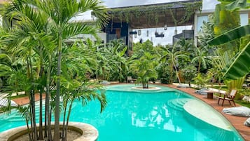 Indoor pool, outdoor pool