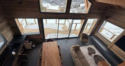 Luxury 115-square-meter chalet in a ski resort, ideal for two families (8–10 people)