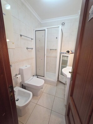 Hair dryer, soap, toilet paper - Casa da Areia 26 (Monte Gordo)