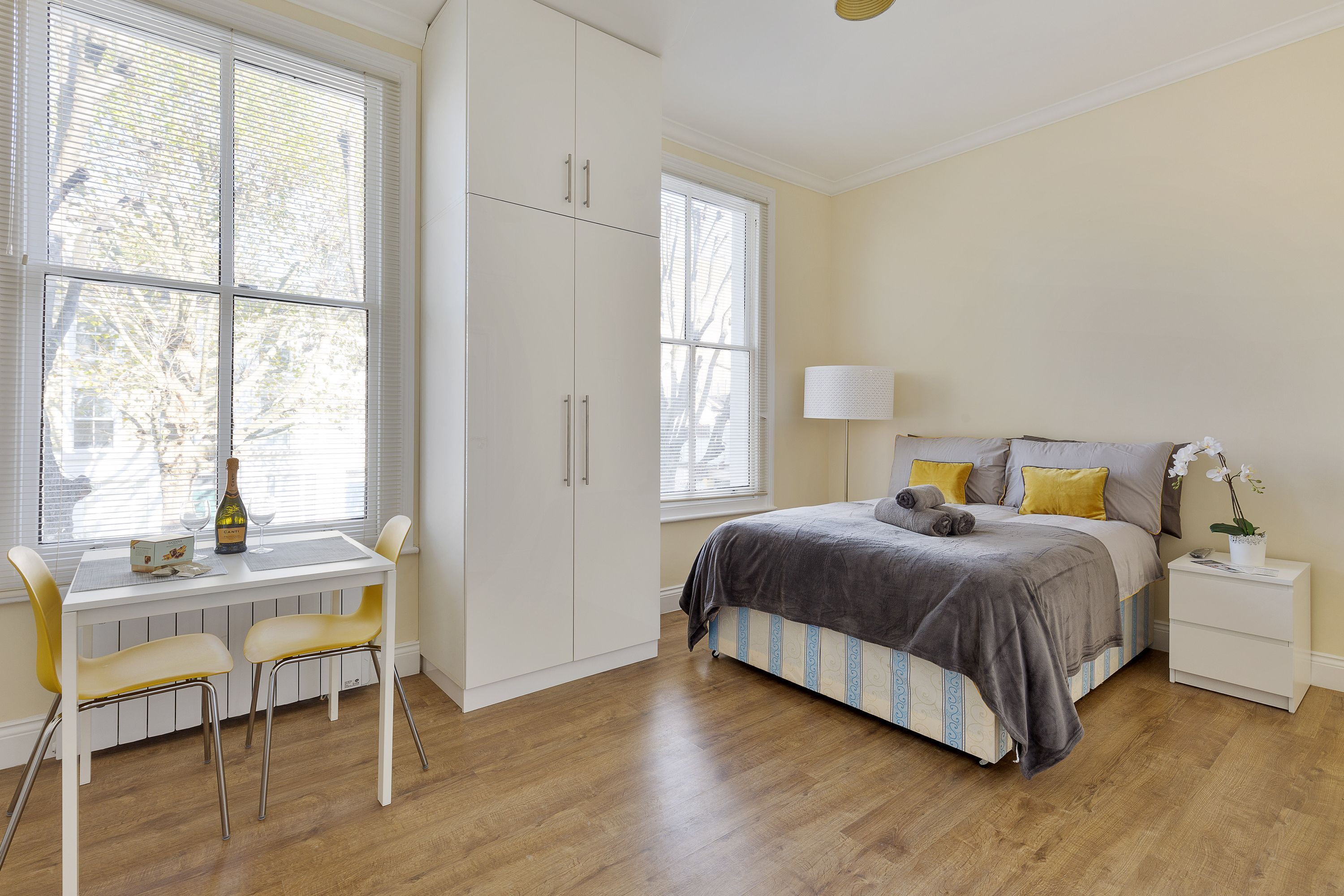 1 bedroom, iron/ironing board, WiFi (free), bed sheets