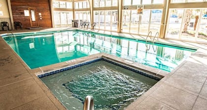 New Bern Escape! 2BD + Loft Townhome w/ Kitchen
