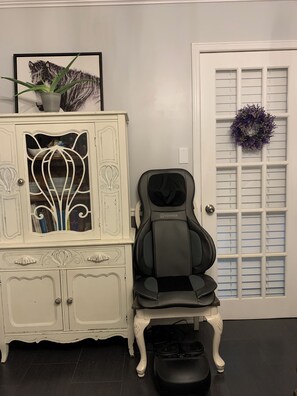 Interior - Lavender Cabin (Thamesford)