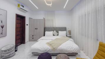 1 chambre, fer et planche à repasser, Wi-Fi gratuit, draps fournis