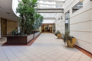 Lobby - Ataner przy Starym Browarze & Parku (Poznań)