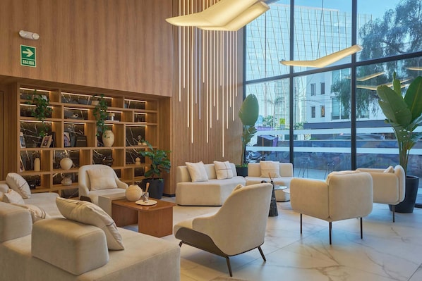 Lobby - Geko l Gleaming 1BR w/Balcony in San Isidro (San Isidro)