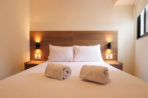 Bügeleisen/Bügelbrett, Reisekinderbett, WLAN, Bettwäsche
