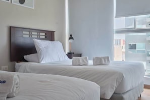 3 bedrooms, travel cot, WiFi - Geko| Bright 3BR with Balcony and natural view (Barranco)