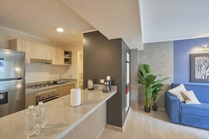 Coffee/tea maker, fridge, microwave, electric kettle - Geko | Chic 2BR Retreat steps from the Malecón (Miraflores)