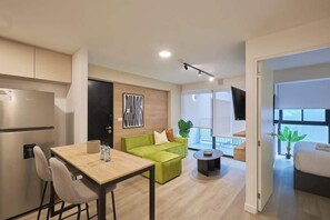 Interior - Geko | Strategic 1BR near Malecón w/ Gym & Terrace (Barranco)