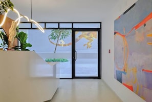 Interior - Geko | Strategic 1BR near Malecón w/ Gym & Terrace (Barranco)