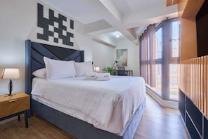 Iron/ironing board, travel cot, WiFi, bed sheets - Geko |Bright Designer Loft in w/ AC in San Isidro (San Isidro)